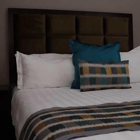 Triple Palms Bed And Breakfast Gaborone Exterior photo